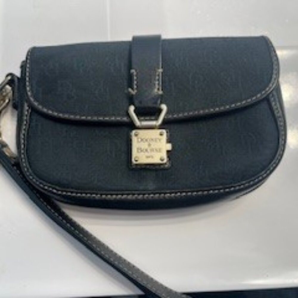 Dooney & Bourke Wristlet